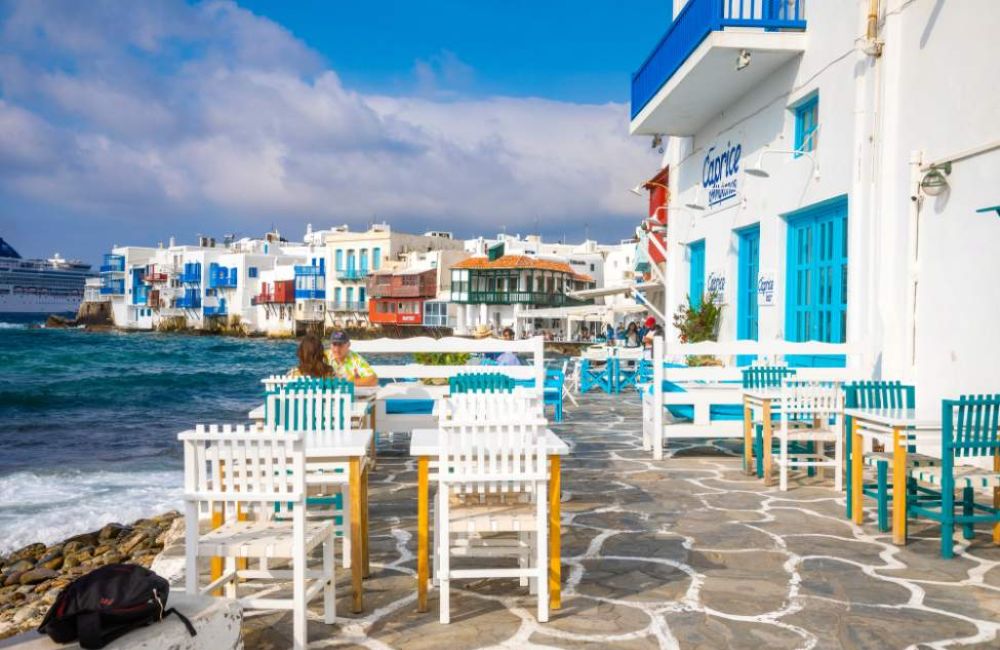 15-Day Turkey & Greece Tour: Istanbul, Antalya, Santorini